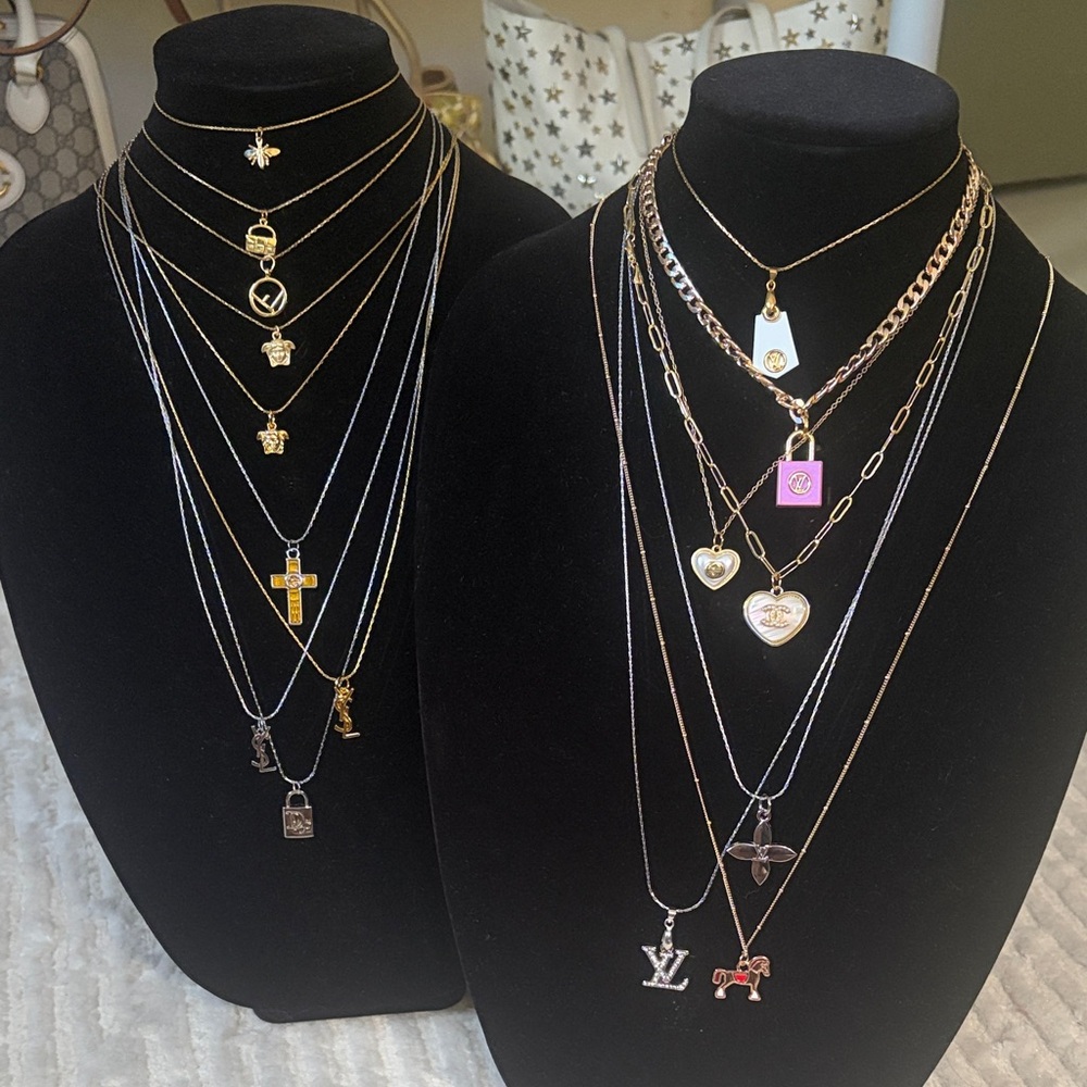 UNLISTED JEWELRY